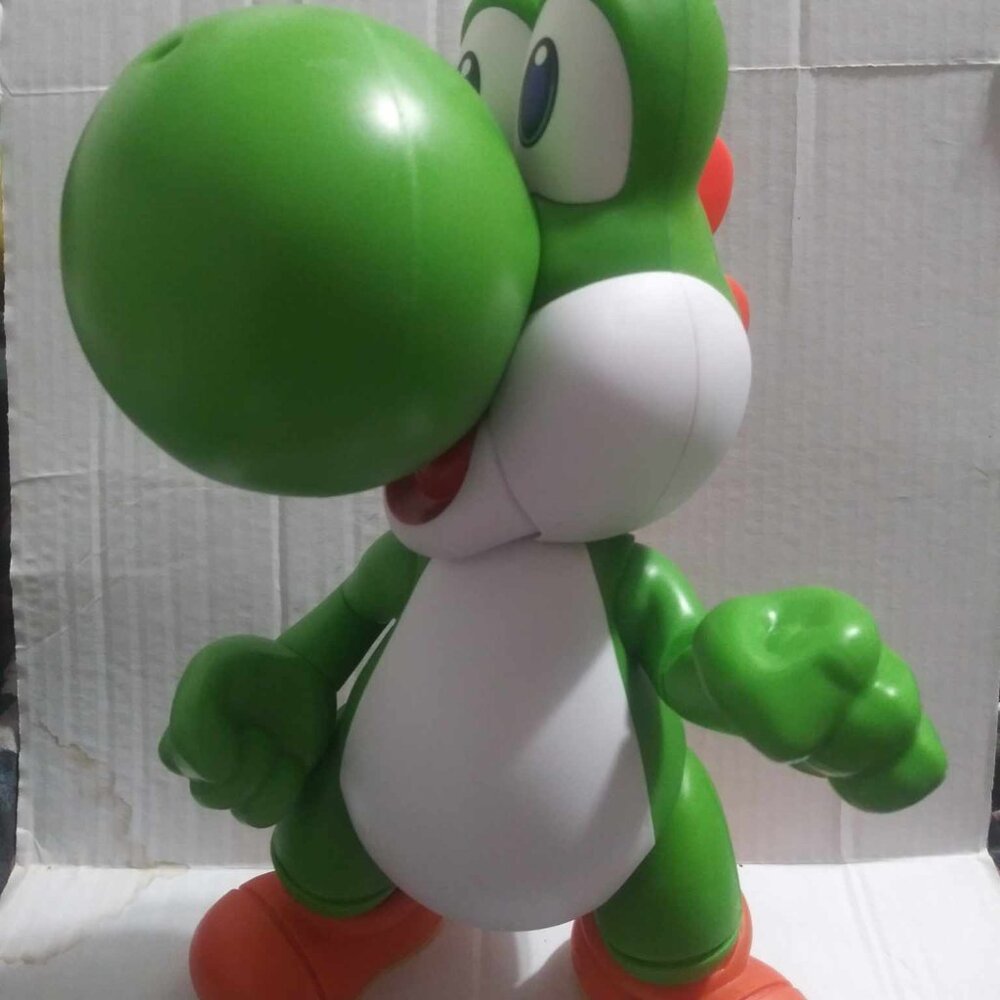 Let's Go Yoshi! Interactive and Talking Figure